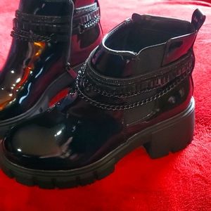 Torrid boots size 9.5-10?